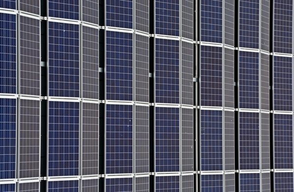 Panneau solaire photovoltaïque : réduisez vos factures d'énergie
